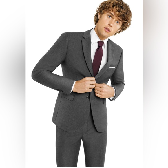 Slim Fit Men’s suit.